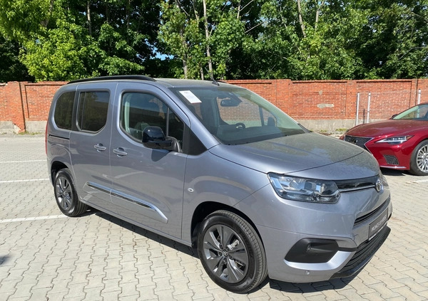 Toyota Proace City Verso cena 162900 przebieg: 15, rok produkcji 2023 z Poznań małe 191